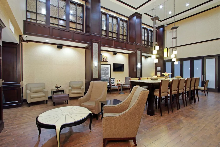 Hampton Inn & Suites Buffalo hotel detail image 2