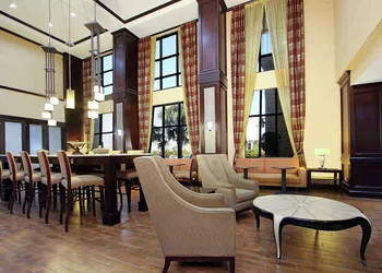 Hampton Inn & Suites Buffalo hotel thumbnail 4