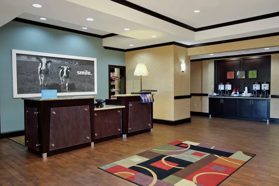 Hampton Inn & Suites Buffalo hotel detail image 6