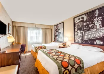 Super 8 by Wyndham Duncan hotel thumbnail 5