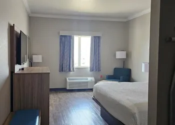 Days Inn by Wyndham Rockdale Texas hotel thumbnail 5