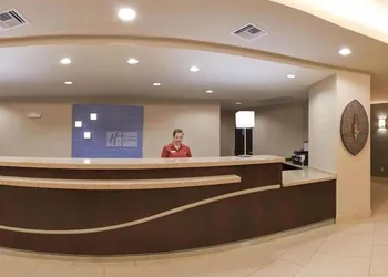 HOLIDAY INN EXPRESS & SUITES ZANESVILLE NORTH by IHG hotel thumbnail 2