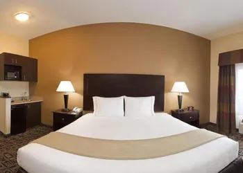 HOLIDAY INN EXPRESS & SUITES ZANESVILLE NORTH by IHG hotel thumbnail 5