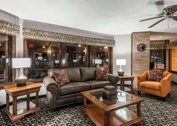 Baymont by Wyndham Cambridge hotel thumbnail 2