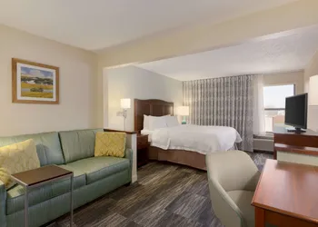 Hampton Inn Zanesville hotel thumbnail 4