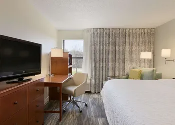 Hampton Inn Zanesville hotel thumbnail 8