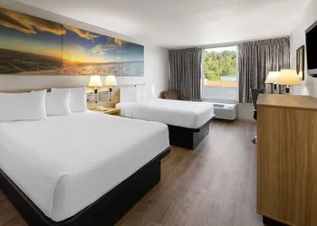 Days Inn by Wyndham Cambridge hotel thumbnail 5