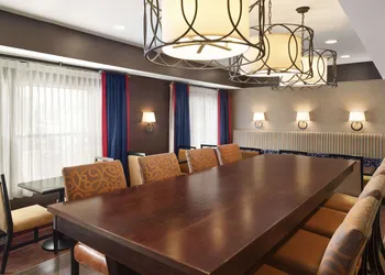 Hampton Inn Findlay hotel thumbnail 3