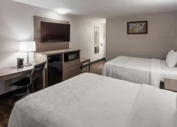 SureStay Hotel by Best Western Findlay hotel thumbnail 5