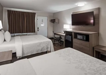 SureStay Hotel by Best Western Findlay hotel thumbnail 6