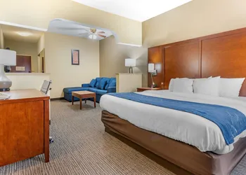 Comfort Suites Findlay I-75 near Sports Complex hotel thumbnail 6