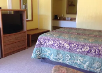 Sportsman Inn and Suites hotel thumbnail 6