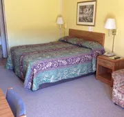 Sportsman Inn and Suites hotel detail image 7