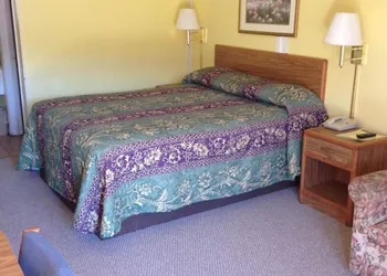Sportsman Inn and Suites hotel thumbnail 7