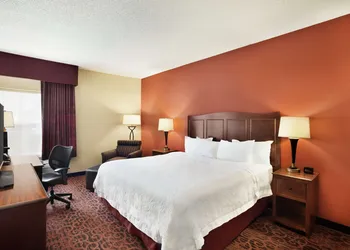 Hampton Inn Shawnee hotel thumbnail 7