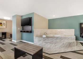 Best Western Prime Inn & Suites hotel thumbnail 7