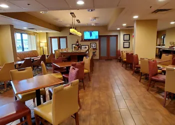 Hampton Inn Hillsville hotel thumbnail 3