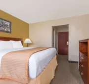 Days Inn by Wyndham Norton hotel detail image 4