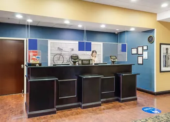 Hampton Inn Galax hotel thumbnail 3