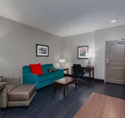 Holiday Inn Express & Suites Eureka by IHG hotel detail image 4