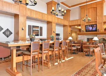 Hampton Inn & Suites Buffalo hotel thumbnail 2