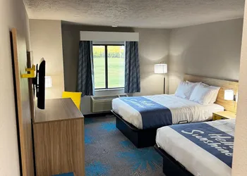 Days Inn by Wyndham Lincoln, IL/Route 66 hotel thumbnail 7