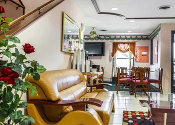 Quality Inn Arcola hotel thumbnail 4