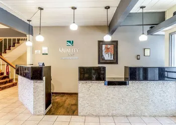 Quality Inn Buffalo hotel thumbnail 4