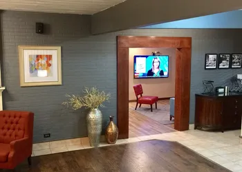 Quality Inn Buffalo hotel thumbnail 8