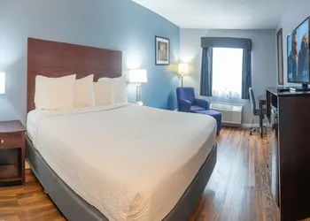 Baymont by Wyndham Delaware hotel thumbnail 6