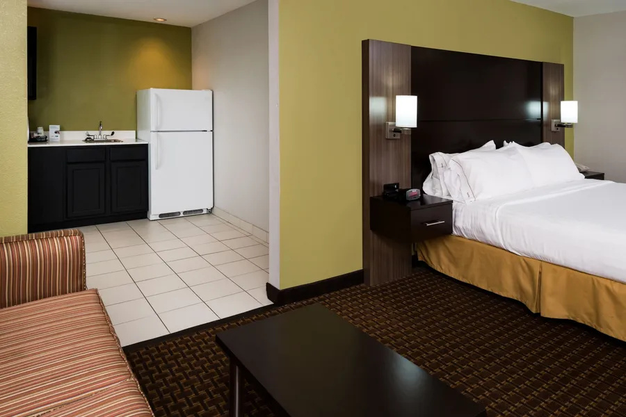 Holiday Inn Express & Suites Bucyrus by IHG hotel detail image 6