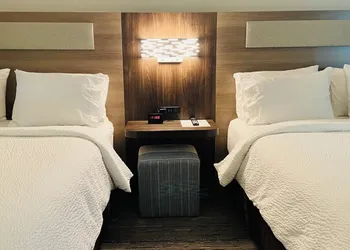 Holiday Inn Express Bluffton Inn And Suites by IHG hotel thumbnail 5