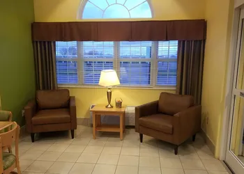 Microtel Inn & Suites by Wyndham Delphos hotel thumbnail 2