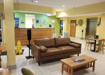 Microtel Inn & Suites by Wyndham Delphos hotel thumbnail 3