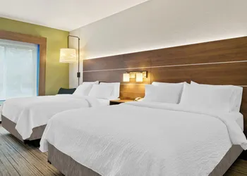 Holiday Inn Express & Suites Marion by IHG hotel thumbnail 4