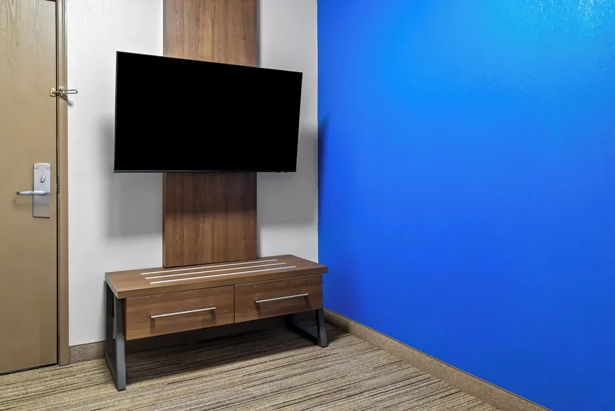 Holiday Inn Express & Suites Marion by IHG hotel detail image 6