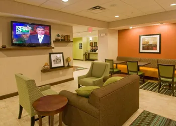 Hampton Inn Pampa hotel thumbnail 2