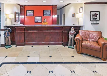La Quinta Inn & Suites by Wyndham Dalhart hotel thumbnail 4