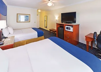 La Quinta Inn & Suites by Wyndham Dalhart hotel thumbnail 8