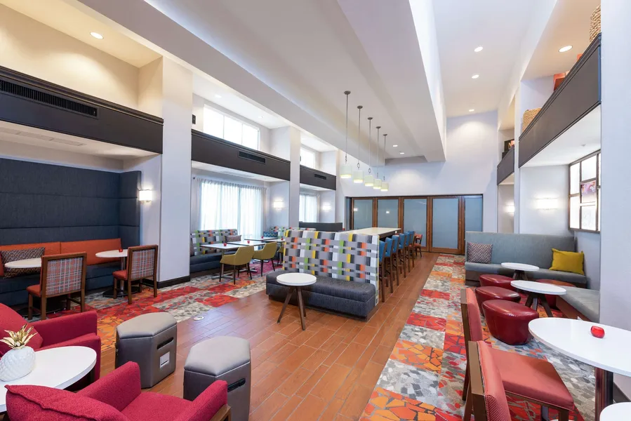 Hampton Inn & Suites Marshalltown hotel detail image 2
