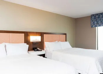 Hampton Inn & Suites Marshalltown hotel thumbnail 6