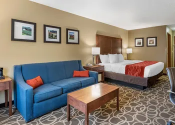Comfort Inn Dyersville Near Field of Dreams hotel thumbnail 5
