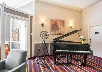 Quality Hotel hotel thumbnail 3