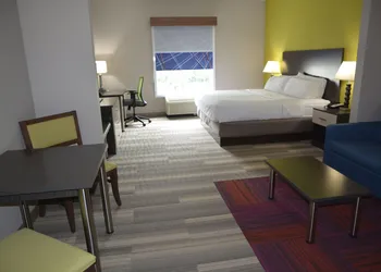 Holiday Inn Express & Suites, Caryville by IHG hotel thumbnail 6