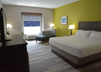 Holiday Inn Express & Suites, Caryville by IHG hotel thumbnail 7