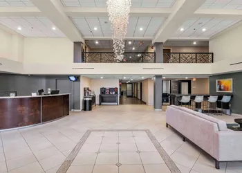 Red Lion Hotel Charlotte hotel thumbnail 6
