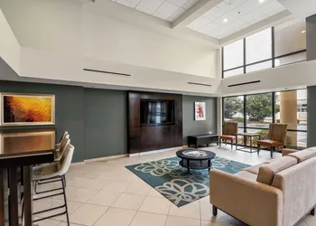 Red Lion Hotel Charlotte hotel thumbnail 8