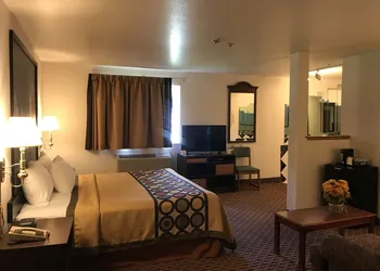 Super 8 by Wyndham Canonsburg/Pittsburgh Area hotel thumbnail 7