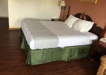 Americas Best Value Inn Marion, IL hotel thumbnail 4