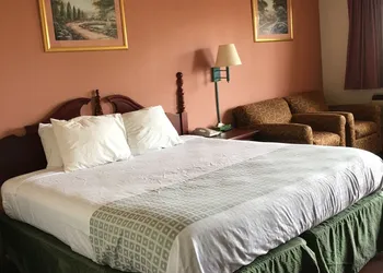 Americas Best Value Inn Marion, IL hotel thumbnail 5